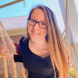 Meet your Posher, Katie